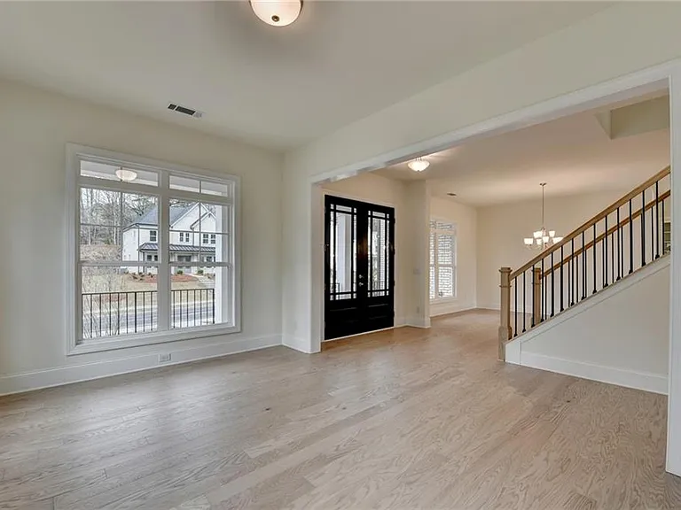 2471 Stewart Rd — Photo 11