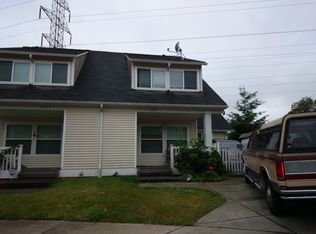 6881 Holly Park Dr S, Seattle, WA 98118