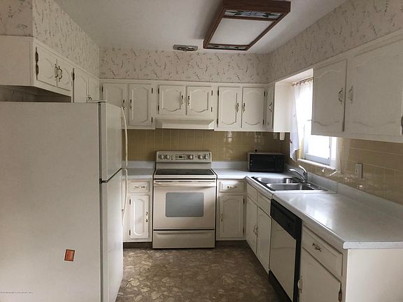 5th image of 3A Salem Dr