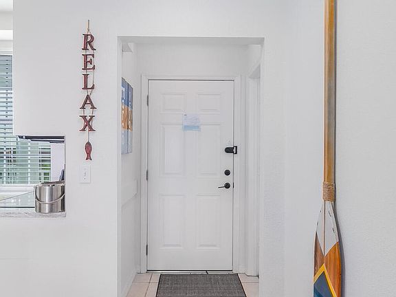 2nd image of 160 Palm St #402