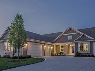 N43W22796 Victoria St, Pewaukee, WI 53072