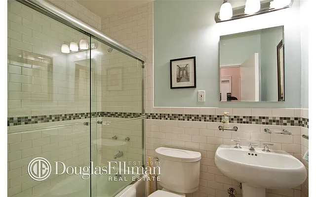 Rented by Douglas Elliman | media 18