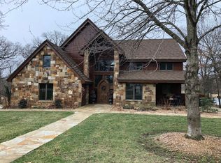 32301 Lake Estates Dr, Sedalia, MO 65301