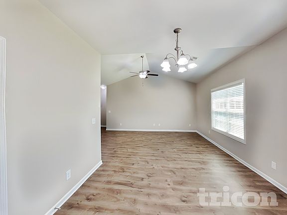 4th image of 733 W Coker Way