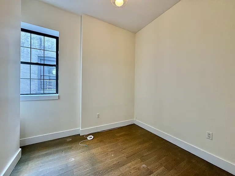 317 Knickerbocker Ave #4C — Photo 5