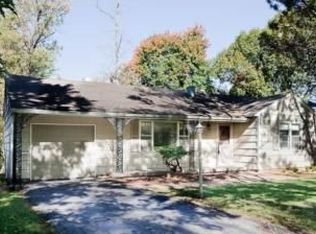6042 Juniper Dr, Mission, KS 66205