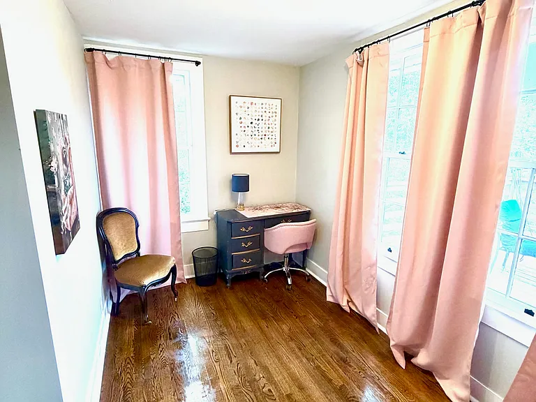 258 E Moody Ave — Photo 43