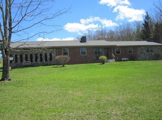 9868 S State Route 20, Pipestem, WV 25979