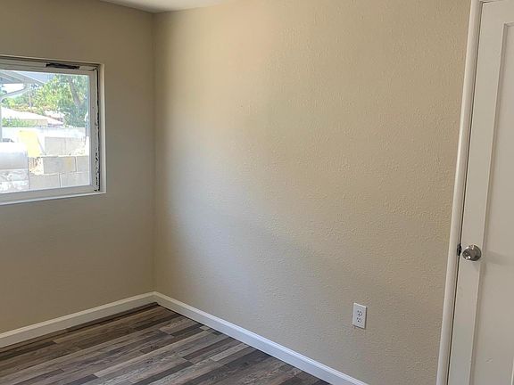 4th image of 14639 Jerilyn Dr
