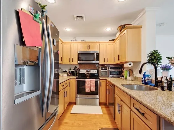 360 Revere Beach Blvd APT 217, Revere, MA 02151