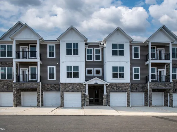 170 Valerian Loop #207, Stafford, VA 22554