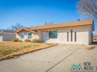 3402 Bandolina Ave, Roswell, NM 88201