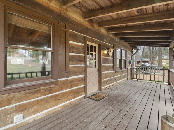 312 Broadview Dr, Dickson, TN 37055