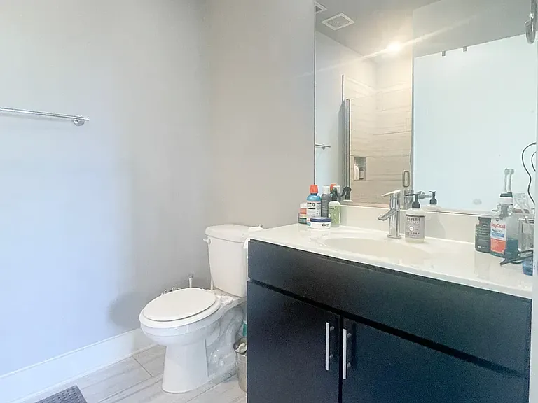 421 E Franklin St #3A — Photo 6