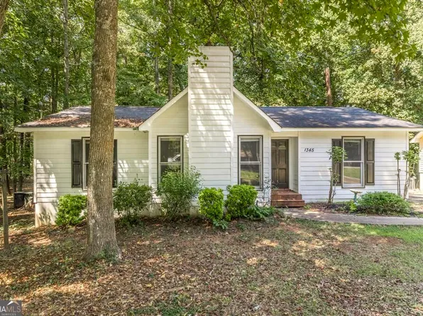 1345 Lancelot Ln, Macon, GA 31220