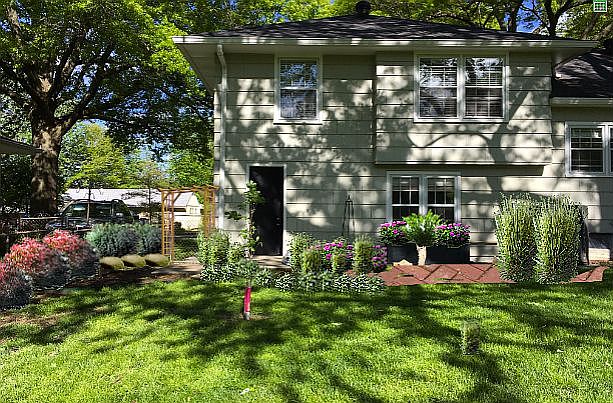 2nd image of 7816 Rosewood Dr