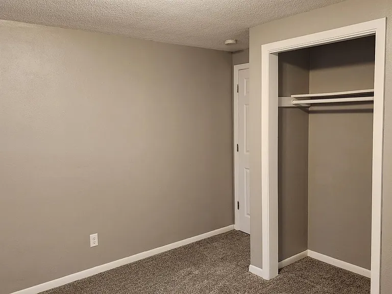1738 Hawthorne Ave E #1 — Photo 7