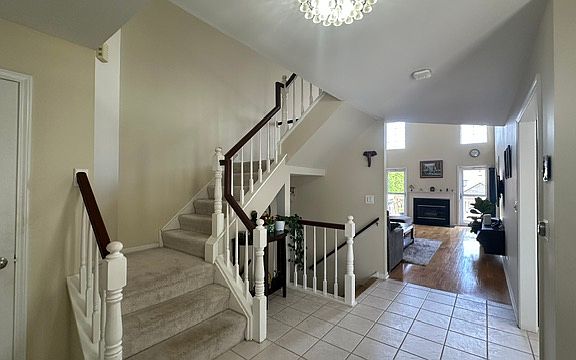 4th image of 931 Sweetflower Dr