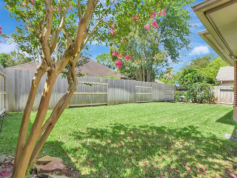 1110 Parkhaven Ln — Photo 40