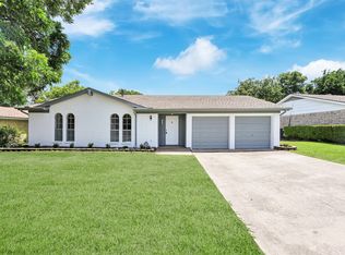 1006 Cristopher Ct, Arlington, TX 76015