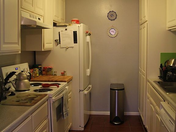 5th image of 332 S Miraleste Dr #0000