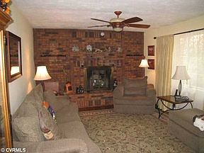 2nd image of 8025 Kenmore Dr