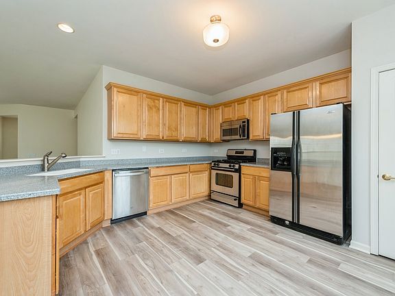 5th image of 13484 Stone Hill Dr