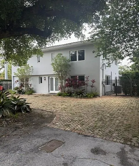 4805 University Dr #4803 — Photo 1
