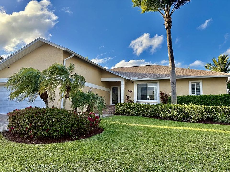 1st image of 448 Parkhouse Ct