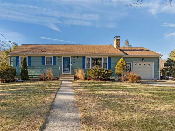 415 Chopmist Hill Rd, Glocester, RI 02814