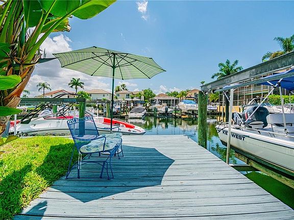 3rd image of 5905 Hatteras Palm Way