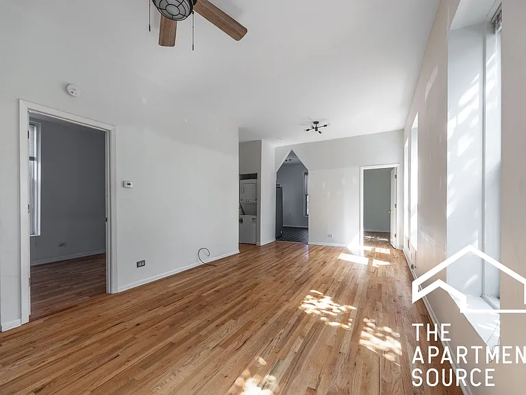 2732 W Chicago Ave #1R — Photo 5