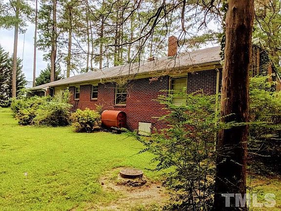 2nd image of 411 Mecklenburg Dr