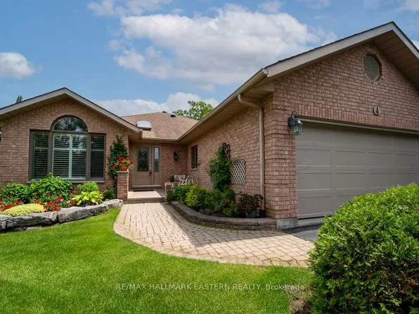 4 Ports Dr, Kawartha Lakes, ON K0M 1A0