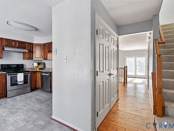 3rd image of 4913 Bunclody Ct