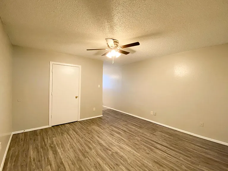 4501 Brownfield Dr — Photo 8