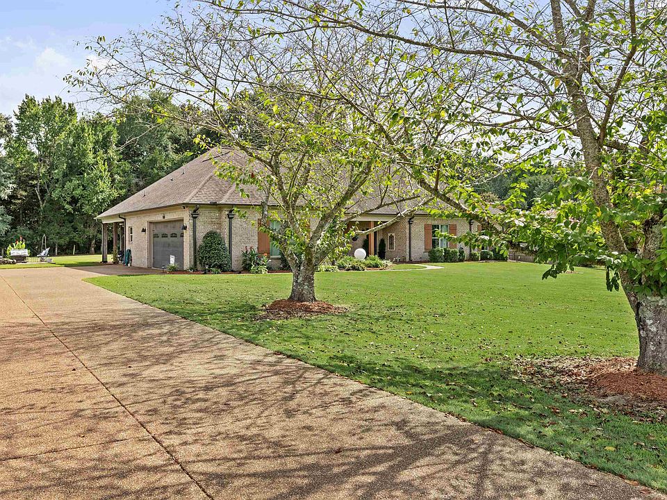 1st image of 265 Caitlin Dr