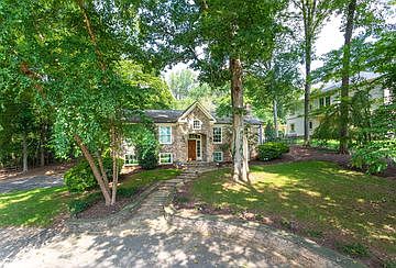 4th image of 6808 Lupine Ln