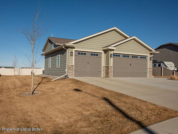 4th image of 2877 Prairie Oak Dr