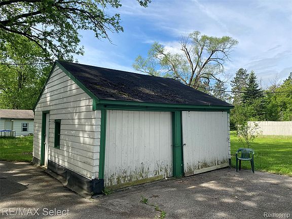 5th image of 6503 Harvard Ave