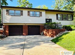 36 Wilk Rd, Edison, NJ 08837