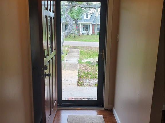 2nd image of 1704 Picton Ln