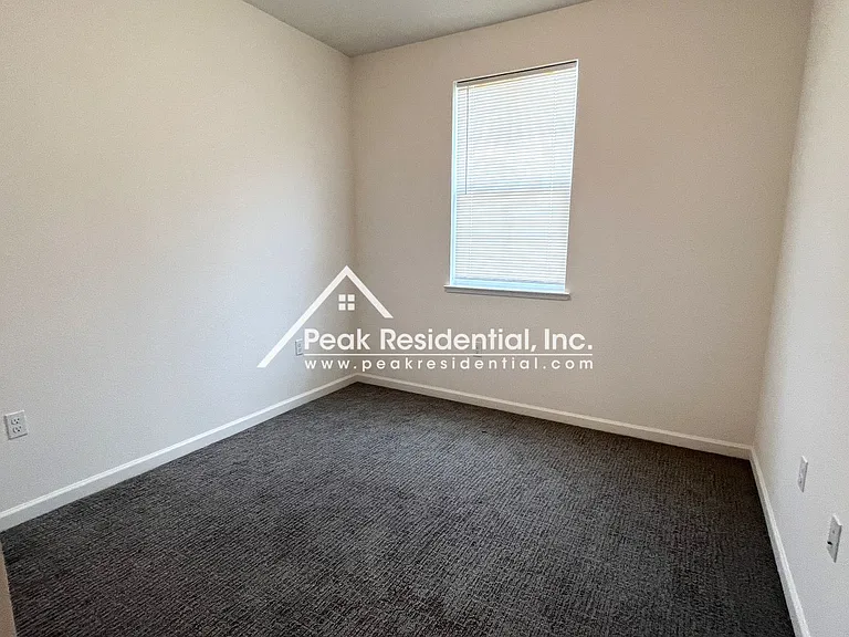 2943 Toulouse Walk — Photo 17