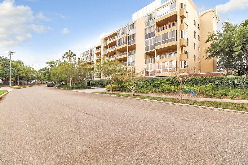 1st image of 160 Columbia Dr APT 204