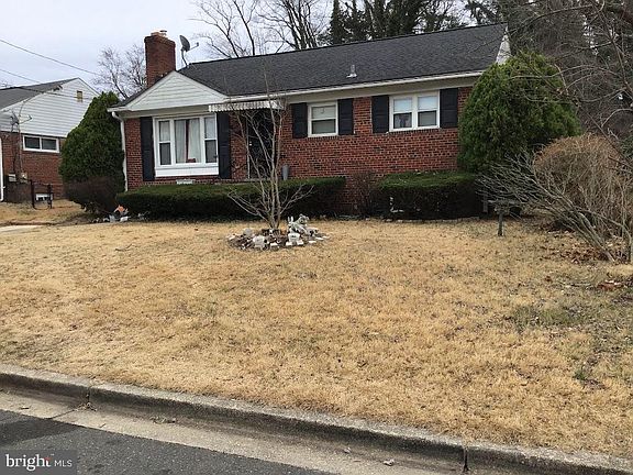 3rd image of 6903 Lansdale St