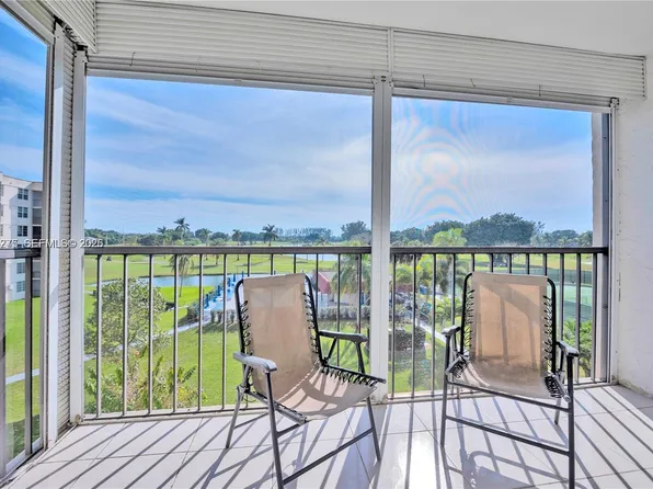 8900 Washington Blvd APT 411, Hollywood, FL 33025
