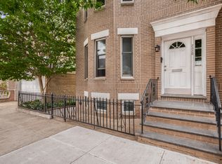 2320 33rd St, Astoria, NY 11105