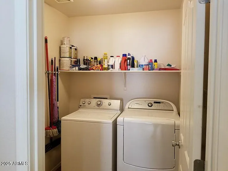 40250 W Green Ct — Photo 11