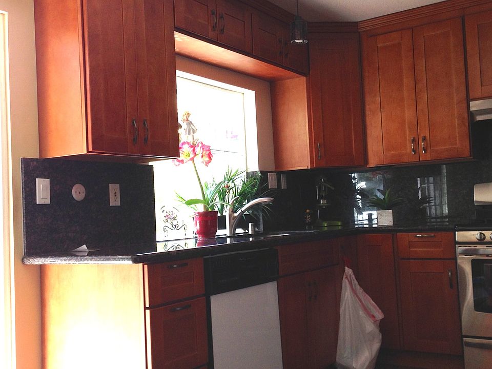 2nd image of 546 Doyle Rd APT 1