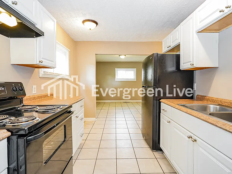 2448 Dawnlight Ave — Photo 8